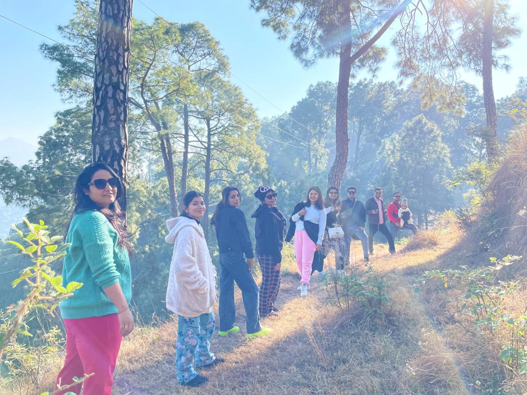 The Auriga 3Bhk Fully Entair Villa With Bonfire In Kasauli I Pvt Stay I Open Air Terrace I Kitchen Livingroom I Lawn Bonfire I Gaming Zone Екстериор снимка