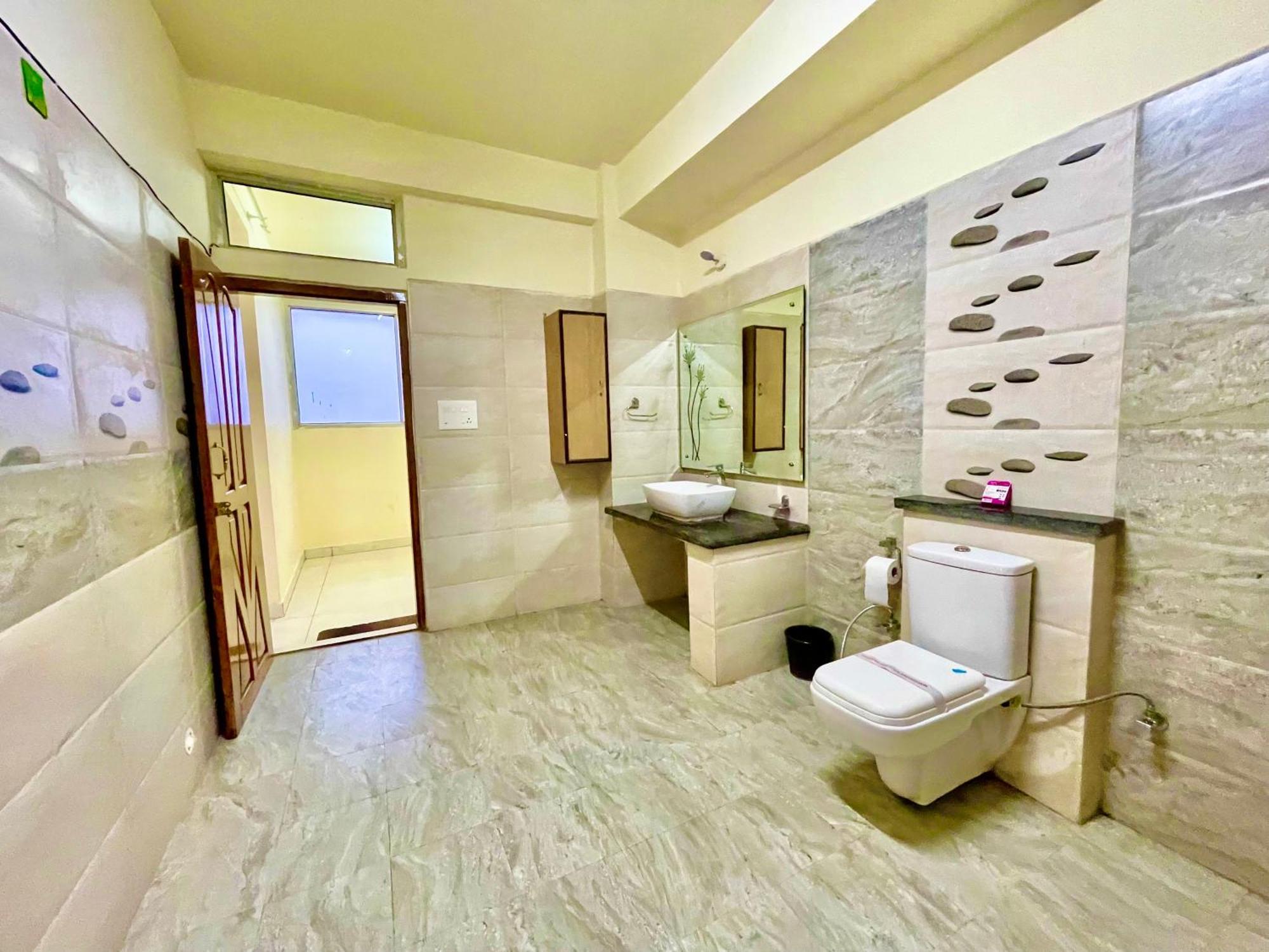 The Auriga 3Bhk Fully Entair Villa With Bonfire In Kasauli I Pvt Stay I Open Air Terrace I Kitchen Livingroom I Lawn Bonfire I Gaming Zone Екстериор снимка