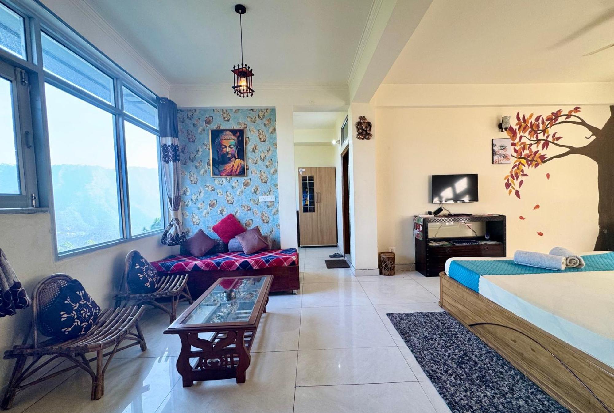 The Auriga 3Bhk Fully Entair Villa With Bonfire In Kasauli I Pvt Stay I Open Air Terrace I Kitchen Livingroom I Lawn Bonfire I Gaming Zone Екстериор снимка