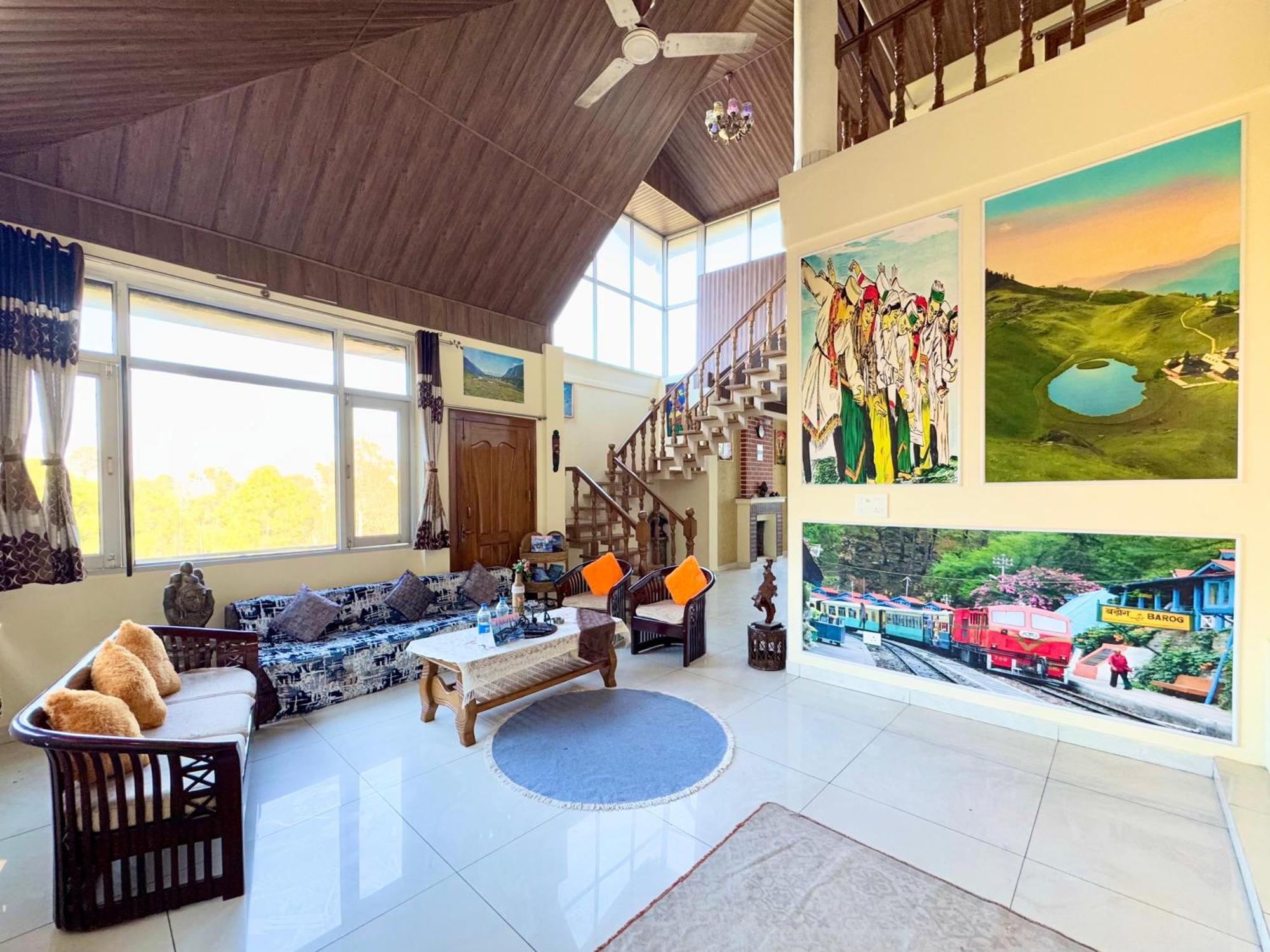 The Auriga 3Bhk Fully Entair Villa With Bonfire In Kasauli I Pvt Stay I Open Air Terrace I Kitchen Livingroom I Lawn Bonfire I Gaming Zone Екстериор снимка
